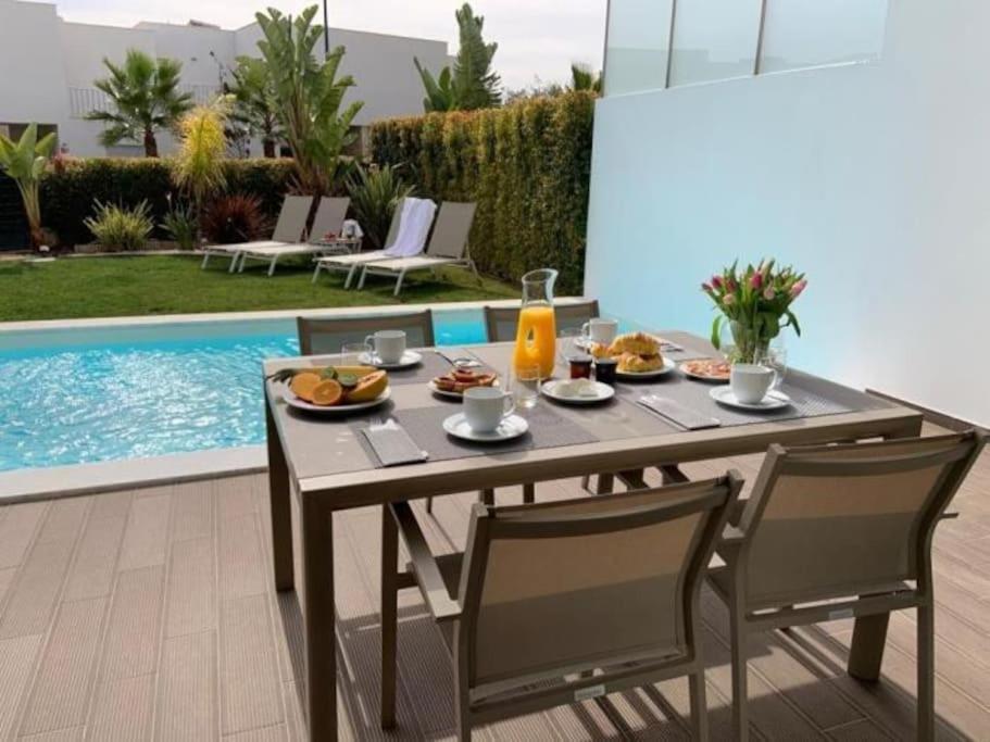 Harmony 4F House - Privat Heated Pool & Privacy & Albufeira Villa ภายนอก รูปภาพ